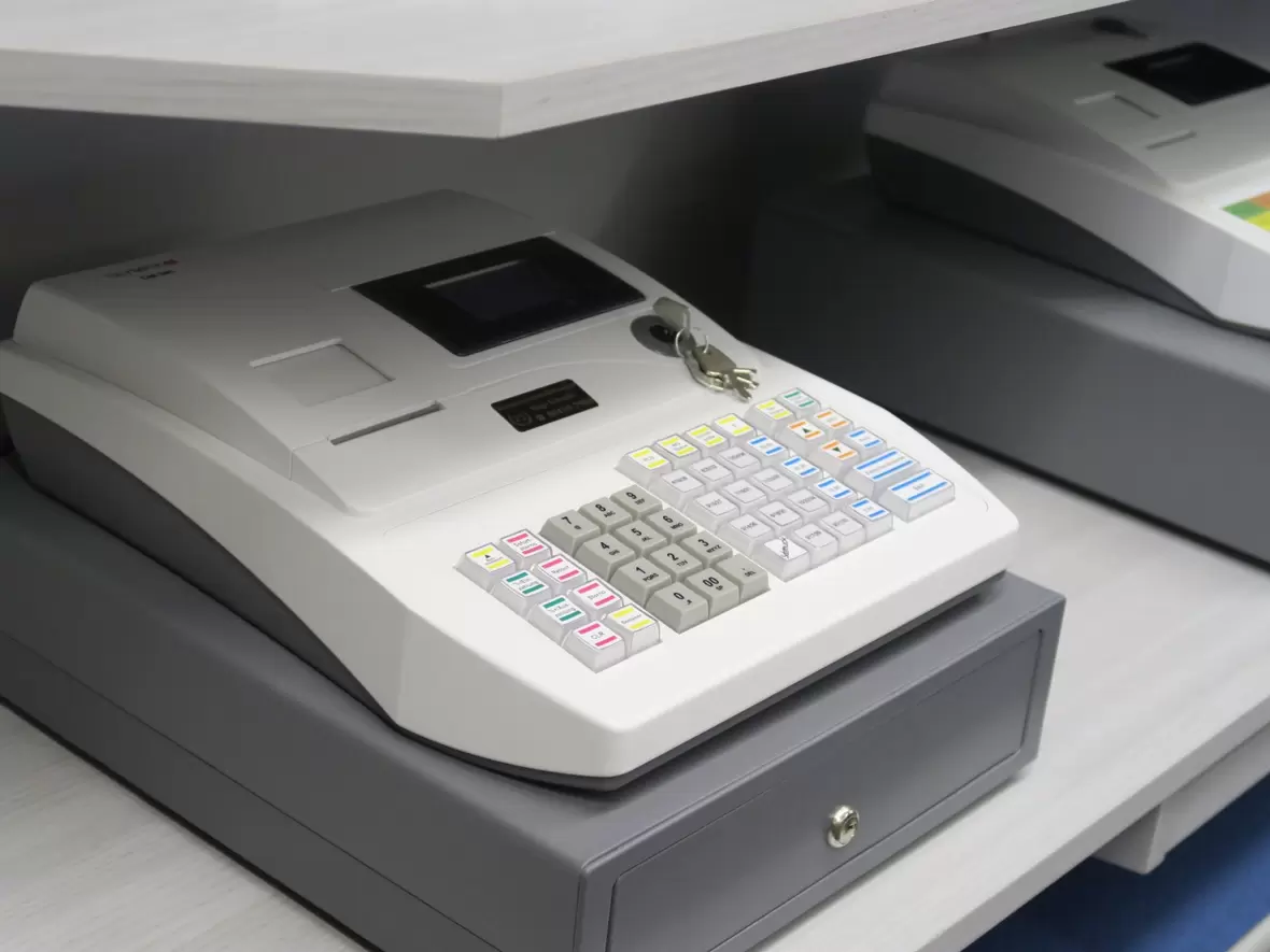 buerotechnik-weiss-e-k-neuburg-weisse-registrierkasse-mit-grauer-abschliessbarer-geldkassette